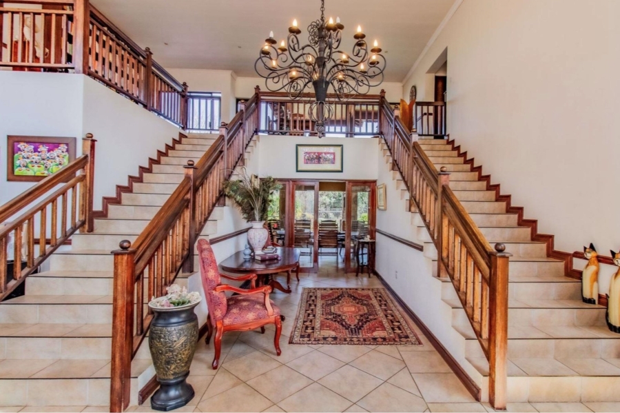 5 Bedroom Property for Sale in Birdwood Estate North West